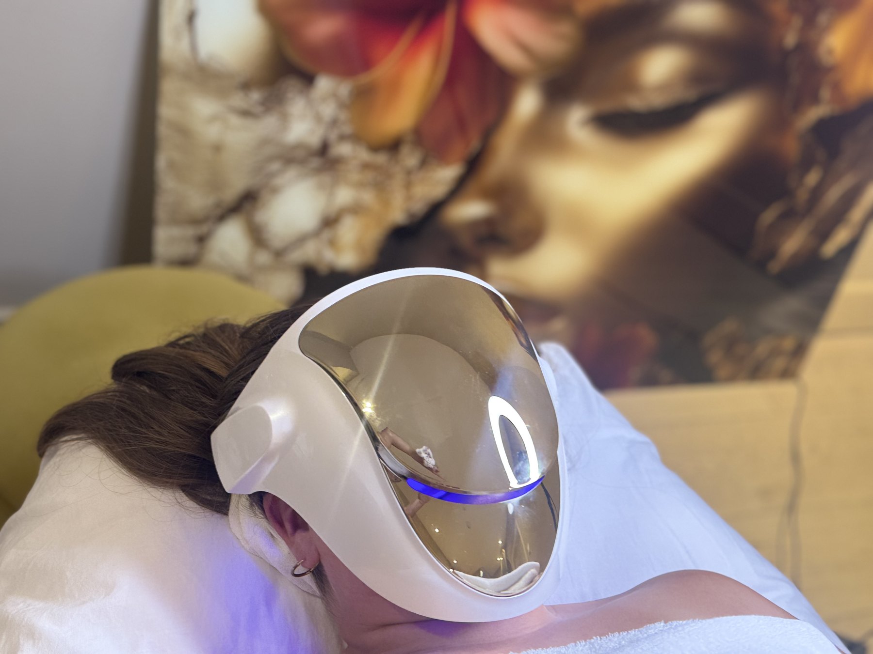 LED light therapy to finish a facial